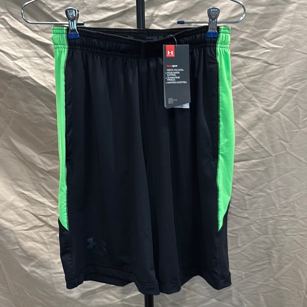 Under Armour Black and Green Athletic Shorts Lightweight Performance - Picture 1 of 5